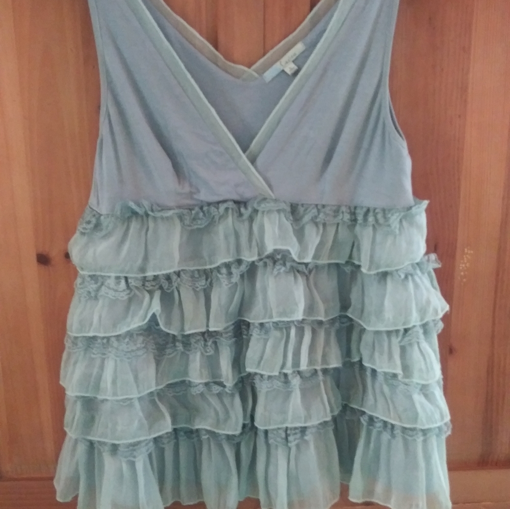 👛SALE!! 3 FOR $20👛🍀Cecico Ruffled Top 🍀